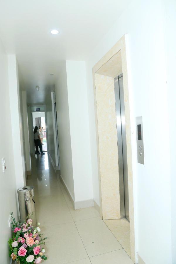 Noi Bai Ville Airport Hotel Hanoi Exterior foto
